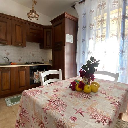 Апартаменты Lipari Centro Storico Flat 7 Mins From Port Экстерьер фото
